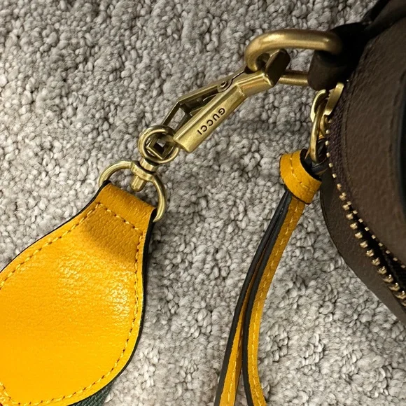 GG Crossbody Bag - Picture 3 of 4